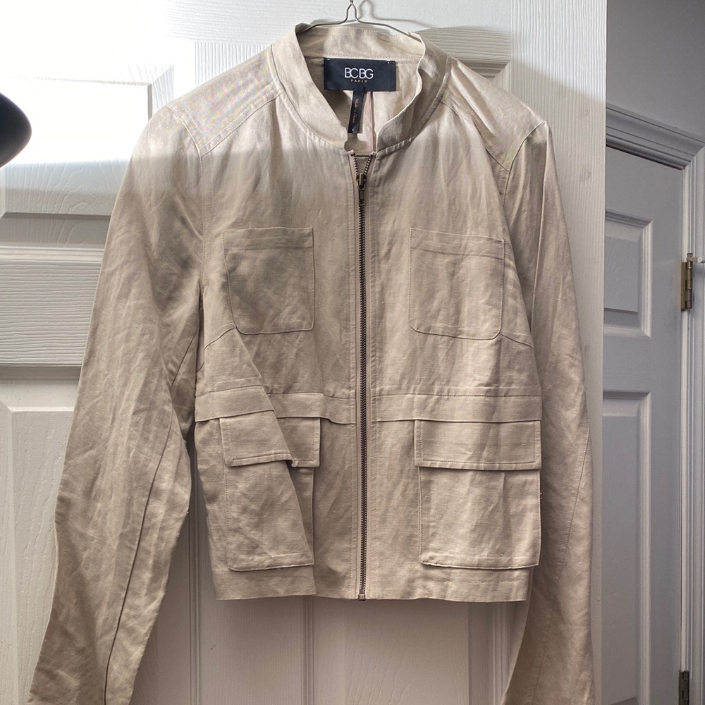 BCBG Paris Beige Jacket with Zipper Details